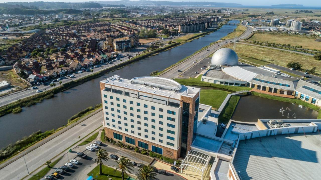 Mds Hotel Concepción Esterno foto Aerial view of the hotel and the National Space Centre